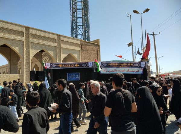 برپایی موکب سازمان دانش‌آموزی و رادیو پانا خراسان جنوبی در مسیر پیاده‌روی جاماندگان اربعین 