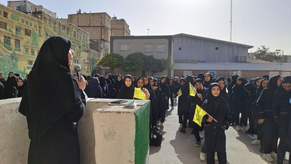 مراسم بزرگداشت شهید سید حسن نصرالله در دبیرستان هوشیار ناحیه یک مشهد