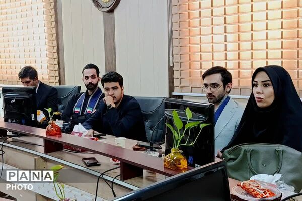 تقدیر از دانش آموزان منتخب فرصت نوجوانی منطقه جوادآباد