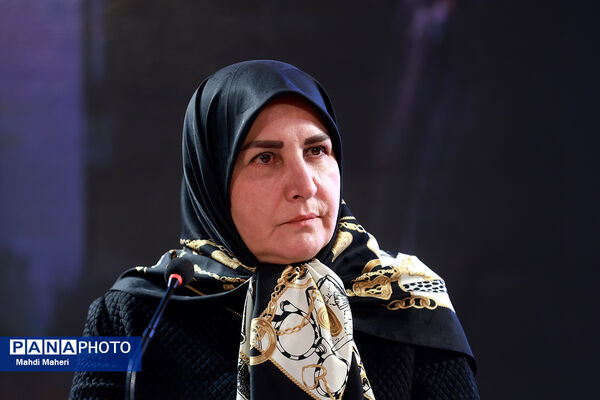نشست نقد و بررسی فیلم «غوطه‌ور» در چهل و چهارمین جشنواره ملی فیلم فجر