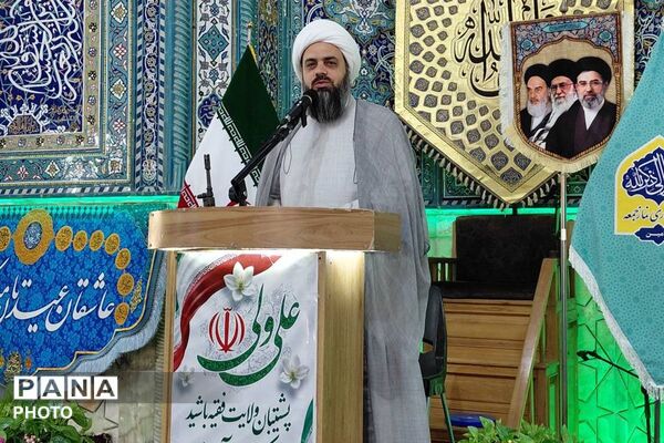 مصلی شهر میزبان اجتماع پرشور نمازگزاران شهرستان ورامین