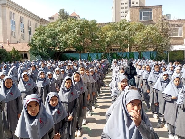 آماده سازی دانش آموزان پیشتاز برای جشن عاطفه ها