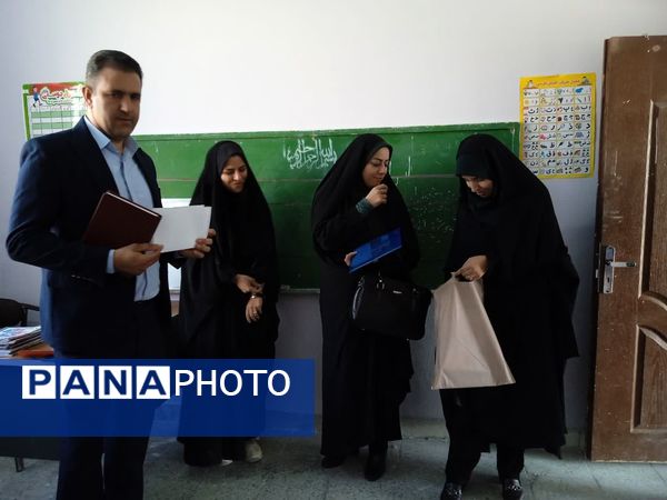 بازدید مسئولان آموزش و پرورش استان یزد از واحدهای آموزشی خاتم 