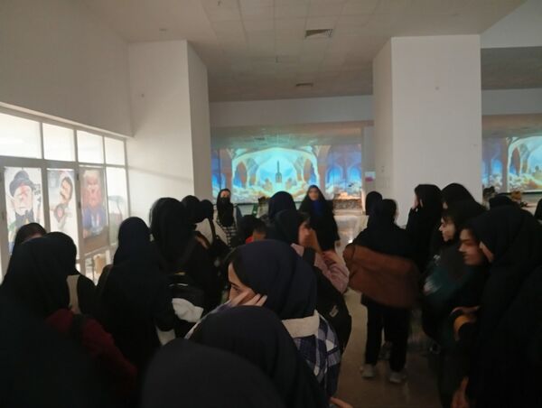 بازدید دانش‌آموزان پایه نهم سروقد از باغ موزه مشهد