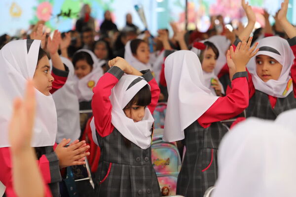 برگزلری جشن شکوفه‌ها در مرکز استان چهارمحال و بختیاری 