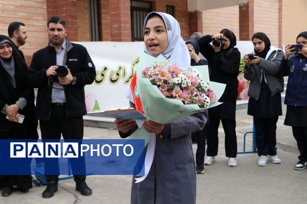 آیین افتتاح زمین چمن مصنوعی هنرستان مهندس موفقیان نظرآباد