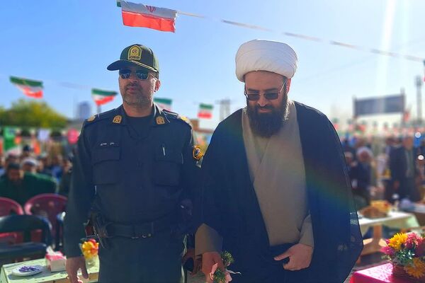 طنین زنگ انقلاب در مدرسه فرزانگان شهرستان باشت