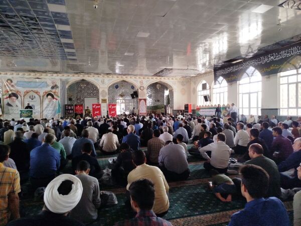 برپایی نماز جمعه در شهرستان کاشمر