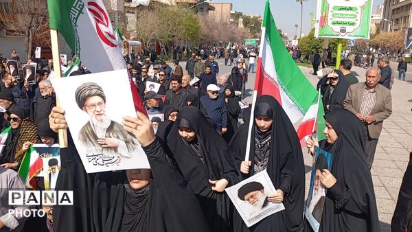 وداع با شهدای مدافع اقتدار وطن در شیراز
