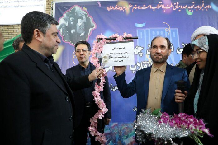 انقلاب اسلامی یک معجزه در قرن فعلی است