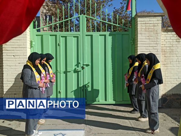 انتخابات شورای دانش آموزی در دبیرستان دخترانه امید 