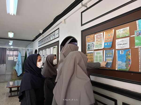 بیست وهفتمین مانور سراسری زلزله وایمنی در دبیرستان فرزانگان ۴ ناحیه یک