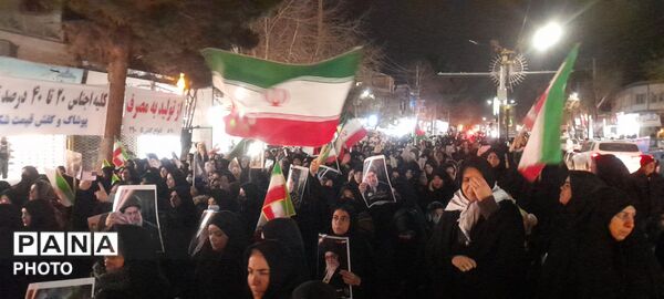 حضور با شکوه مردم آشخانه در هشتمین شب عزاداری رهبر معظم انقلاب