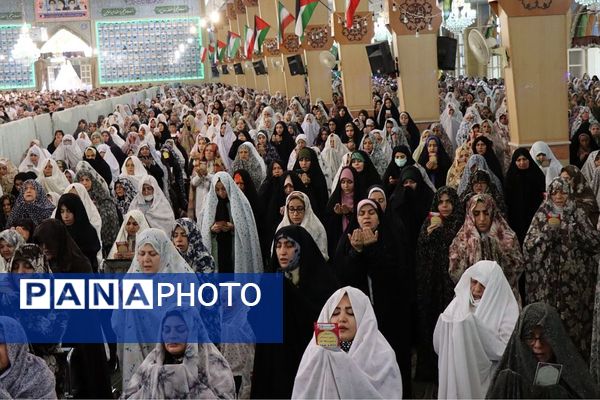 حضور پرشور مردم پاکدشت در نماز عید فطر