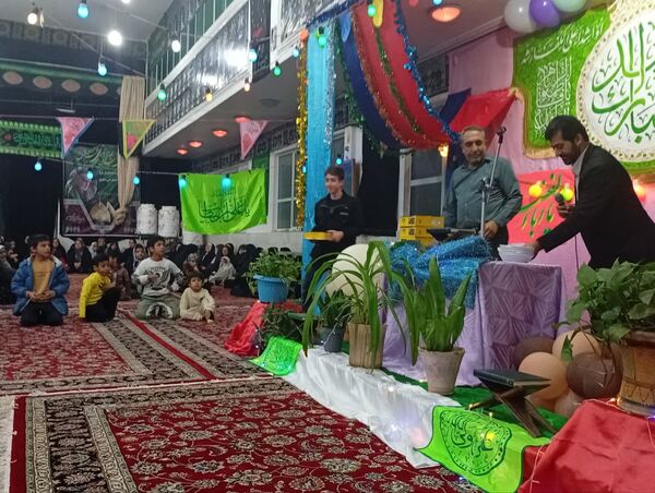 تکیه حسینی غرق در شادی علوی