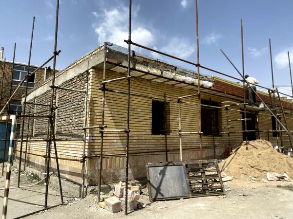 بازسازی و ساخت دبستان عرفان جلایر شهرستان شازند