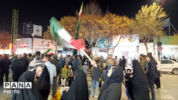 دسته های عزاداری شبانه در تجمع شهرستان نیشابور 