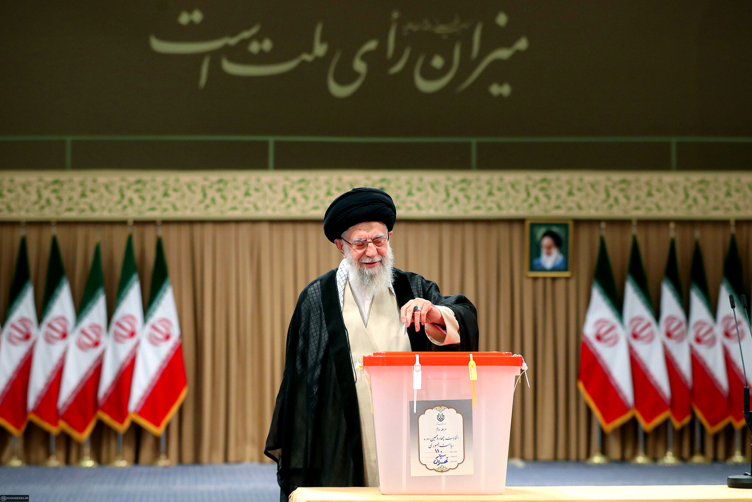 بازتاب حضور رهبر انقلاب پای صندوق رأی در رسانه‌های خارجی

