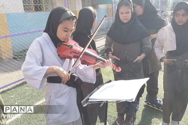  ایستگاه‌ نشاط و شادی در دبستان رضوان