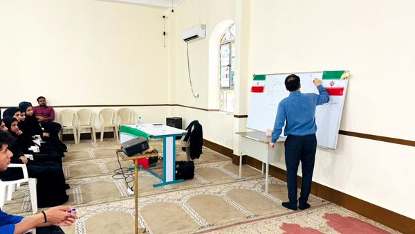 کارگاه تخصصی مشاوره تحصیلی برای دانش‌آموزان پایه دوازدهم در سندرک