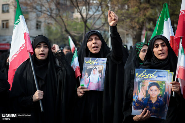 تجمع بزرگ هم‌عهدی‌ نوجوانان با رهبری معظم انقلاب اسلامی