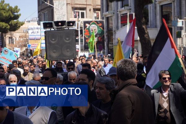 طنین فریاد قدس در خیابان‌های تربت حیدریه 