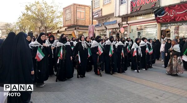 اجتماع و رزمایش بزرگ 2000 نفری دختران جانفدای اهر