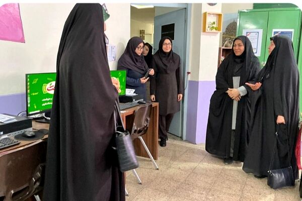  افتتاح سایت دبیرستان فرزانگان قدس با حضور مدیرکل سمپاد