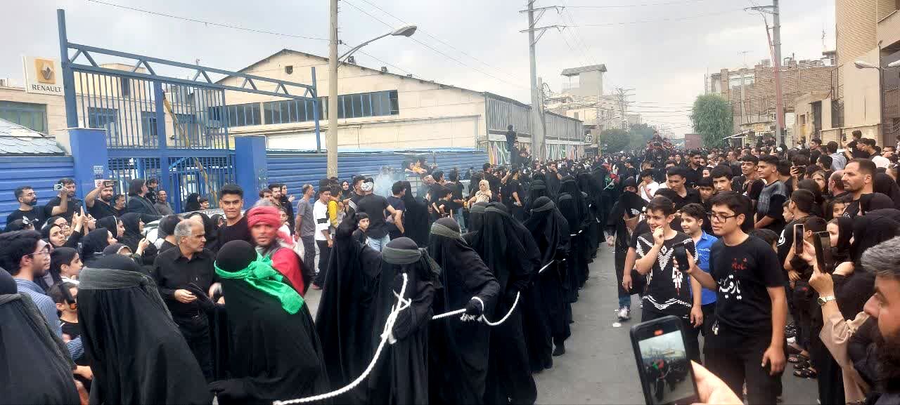 استقبال عزاداران حسینی از کاروان نمادین اسرای کربلا در قم