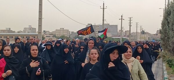پیاده‌رویی جاماندگان اربعین در محمدشهرکرج 