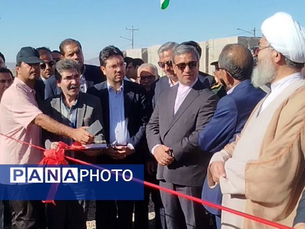 افتتاح نیروگاه خورشیدی ۳ مگاواتی (پیشرو صالح)  کاشمر با حضور استاندار خراسان رضوی