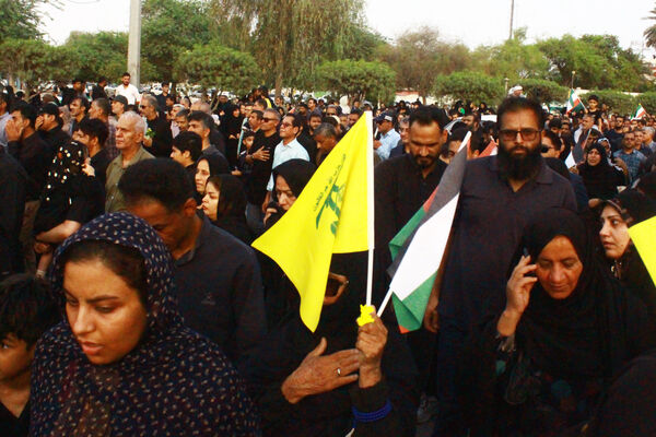 مراسم تشییع پیکر شهید «سعید آذربادگان» در بندرعباس