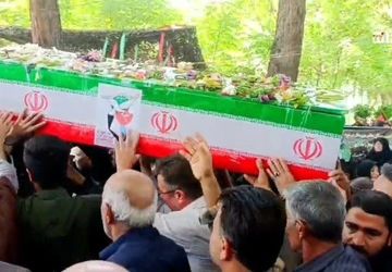 تشییع پیکر مطهر شهیدان انواری و موسوی در نجف‌آباد