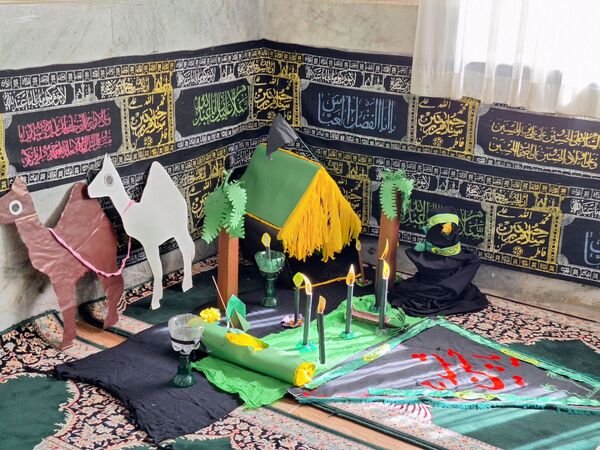 نوآموزان قرآنی دارالقرآن امام علی(ع) در سوگ شهادت حضرت رقیه 