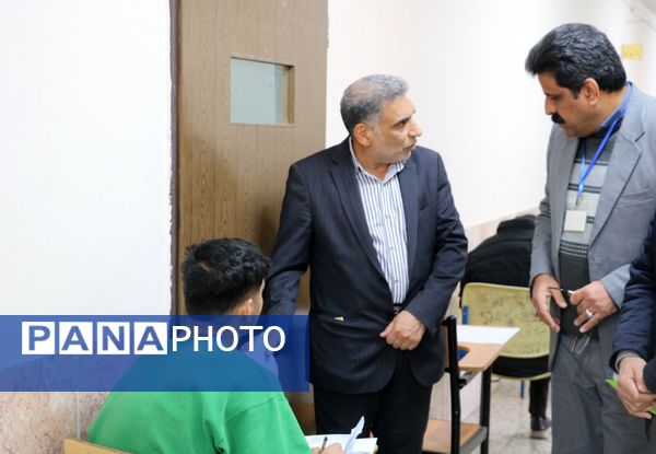 بازدید از حوزه‌های آزمون نهایی دی ماه پایه دوازدهم ناحیه ۶ مشهد