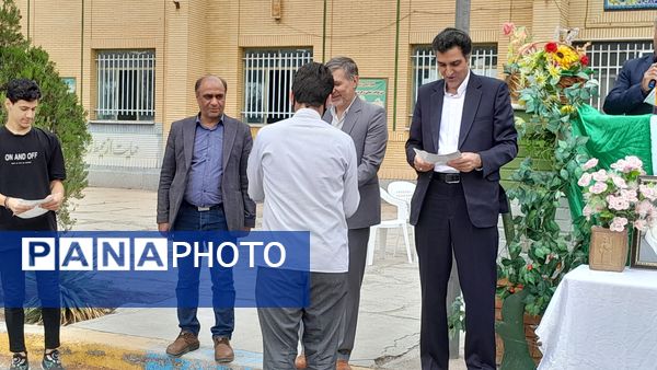 برگزاری جشن  روز معلم در هنرستان شهید دیواندری سبزوار