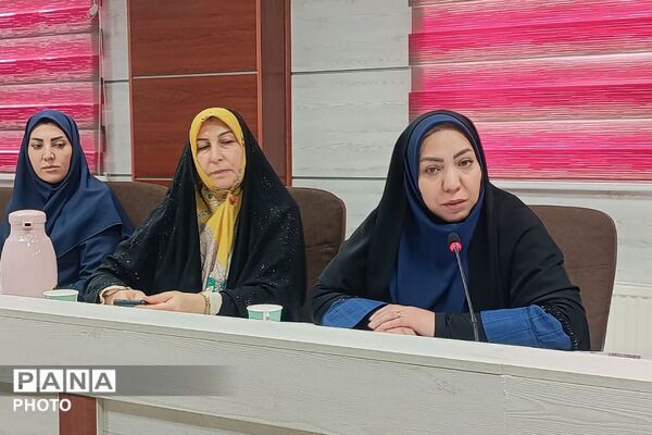 نقشه راه آموزش و پرورش ملارد در جلسه معاونان 