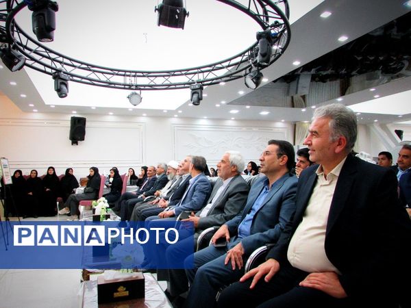 از رتبه برتر های کشوری و استانی جشنواره خوارزمی تجلیل شد