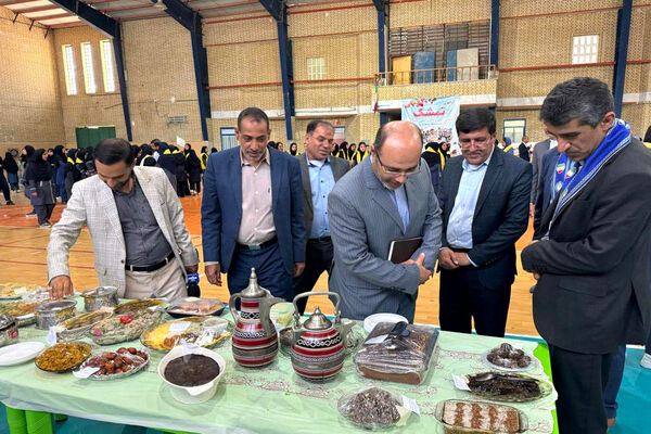 اردوی تمشک دختران شهرستان‌های جنوبی استان بوشهر در کنگان