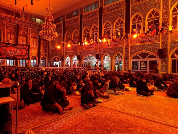 برگزاری مراسم شب ششم عزاداری امام حسین(ع) در تکیه ابوالفضلی نیشابور