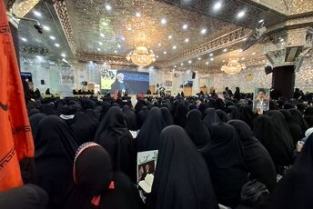 حریم ری آمیخته به یاد رهبر شهید انقلاب؛ مراسمی آکنده از عهد وفاداری و اندوه روشن