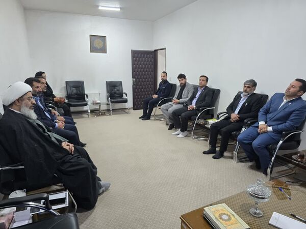  دیدار رئیس شبکه بهداشت و درمان شهرستان ساوجبلاغ با امام جمعه