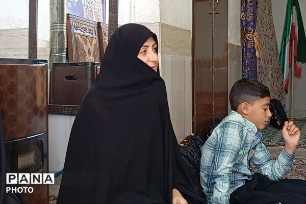  از قاب یک هنرمند تا دل یک مادر شهید