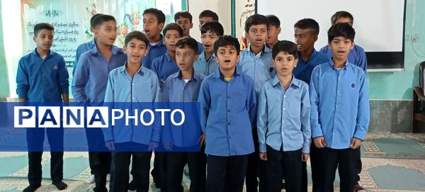 جشنواره سرود دانش‌آموزی در جزیره هرمز