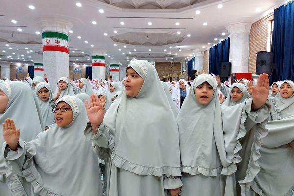 جشن فرشته‌ها، جشن بندگی 