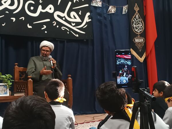 همایش احلی من العسل در اتحادیه انجمن‌های اسلامی دانش‌آموزی نیشابور