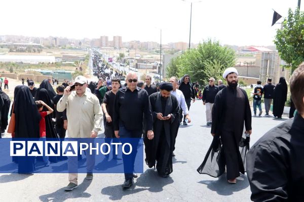 مراسم پیاده‌روی جاماندگان اربعین در محمدشهر کرج