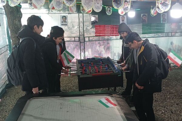 حضور پرشور دانش آموزان ناحیه دو شهرری در برنامه‌های متنوع دهه فجر و جشن انقلاب