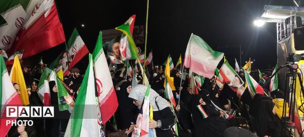 تجمعات مردمی و رژهٔ ماشینی در میدان شریعتی مشهد