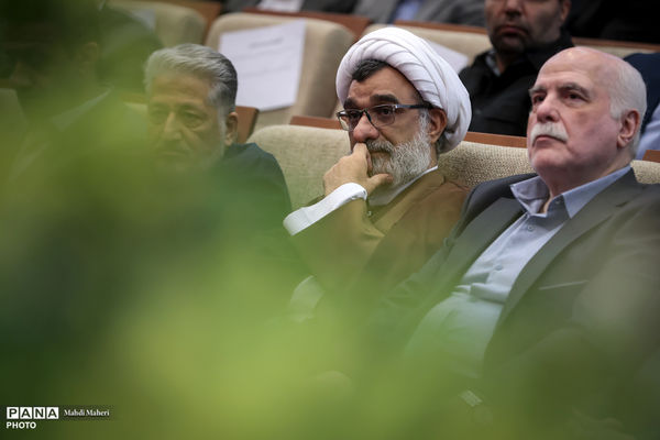 آیین بزرگداشت مقام استاد و سرآمدان آموزشی